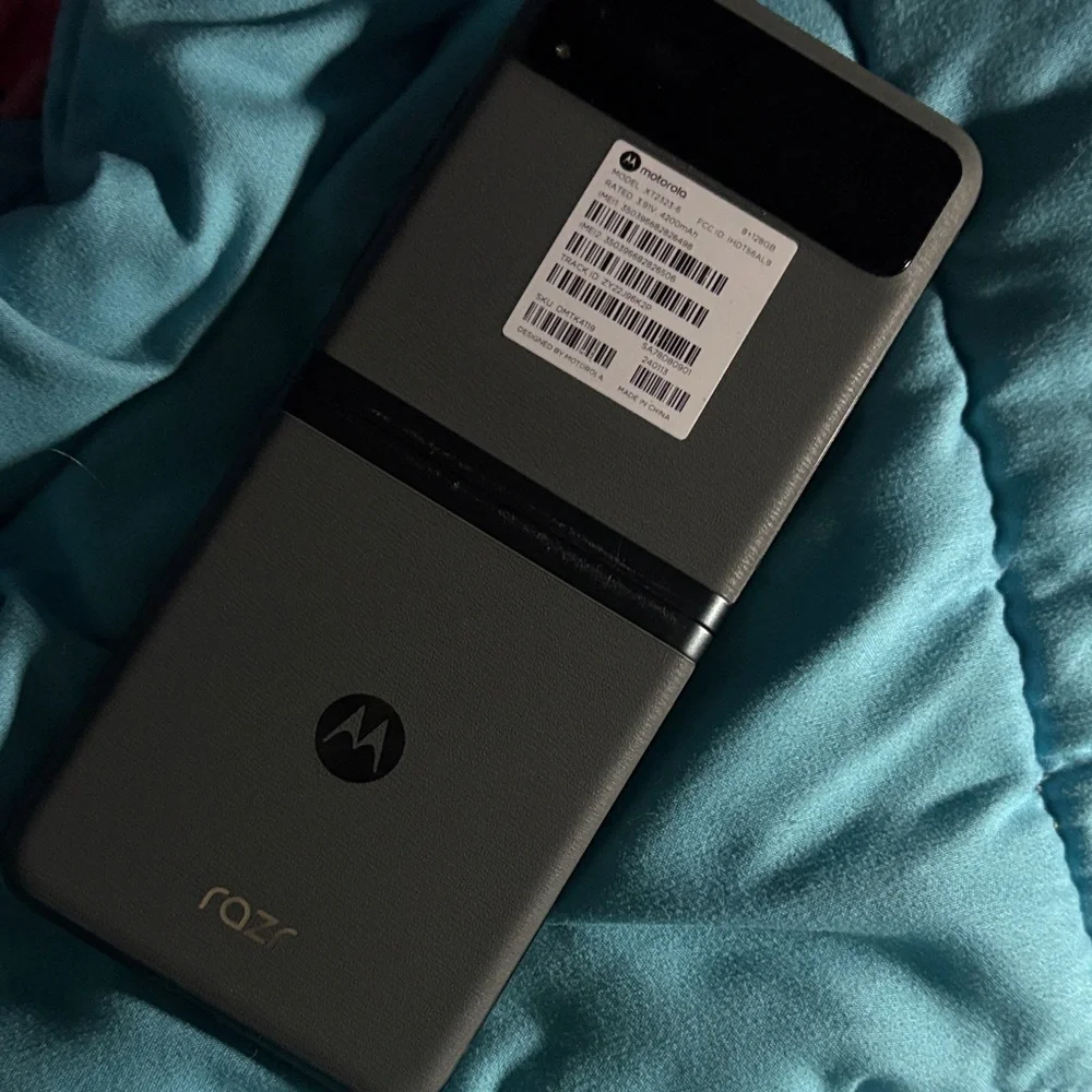 Motorola Razr 3 Black Foldable Smartphone